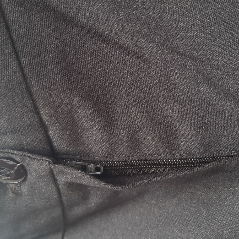 CAMAIEU Dress Shorts - Picture 3 of 8